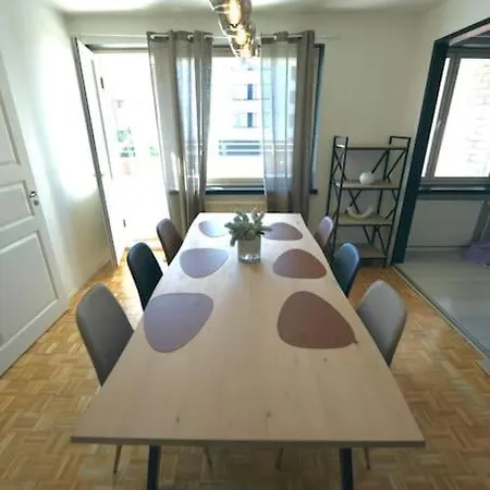 Lapland 3-bedroom - In Heart Of Center Apartment *