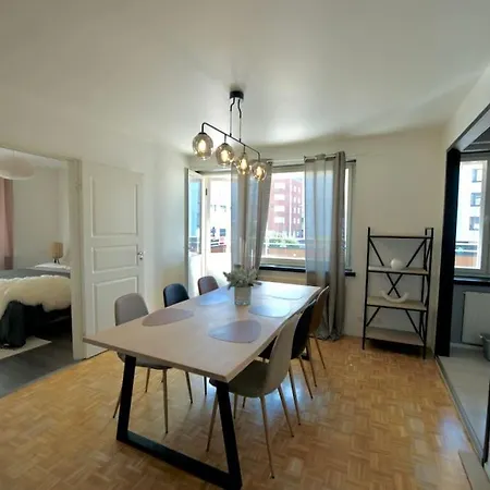 Cosy,stylish & Big In The Heart Of Rovaniemi